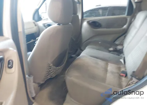 2003 Ford Escape Xlt from USA, damaged, VIN 1FMYU93103KA68531